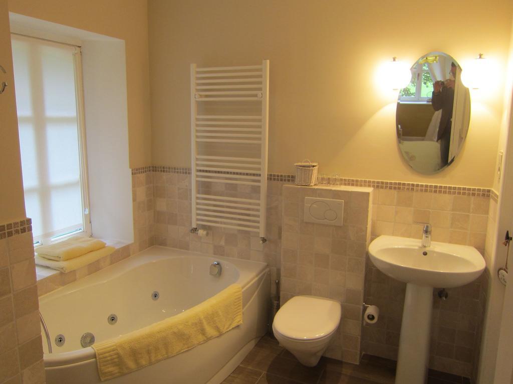 Delightful Castle In Bastogne With Bubble Bath Βίλα Εξωτερικό φωτογραφία